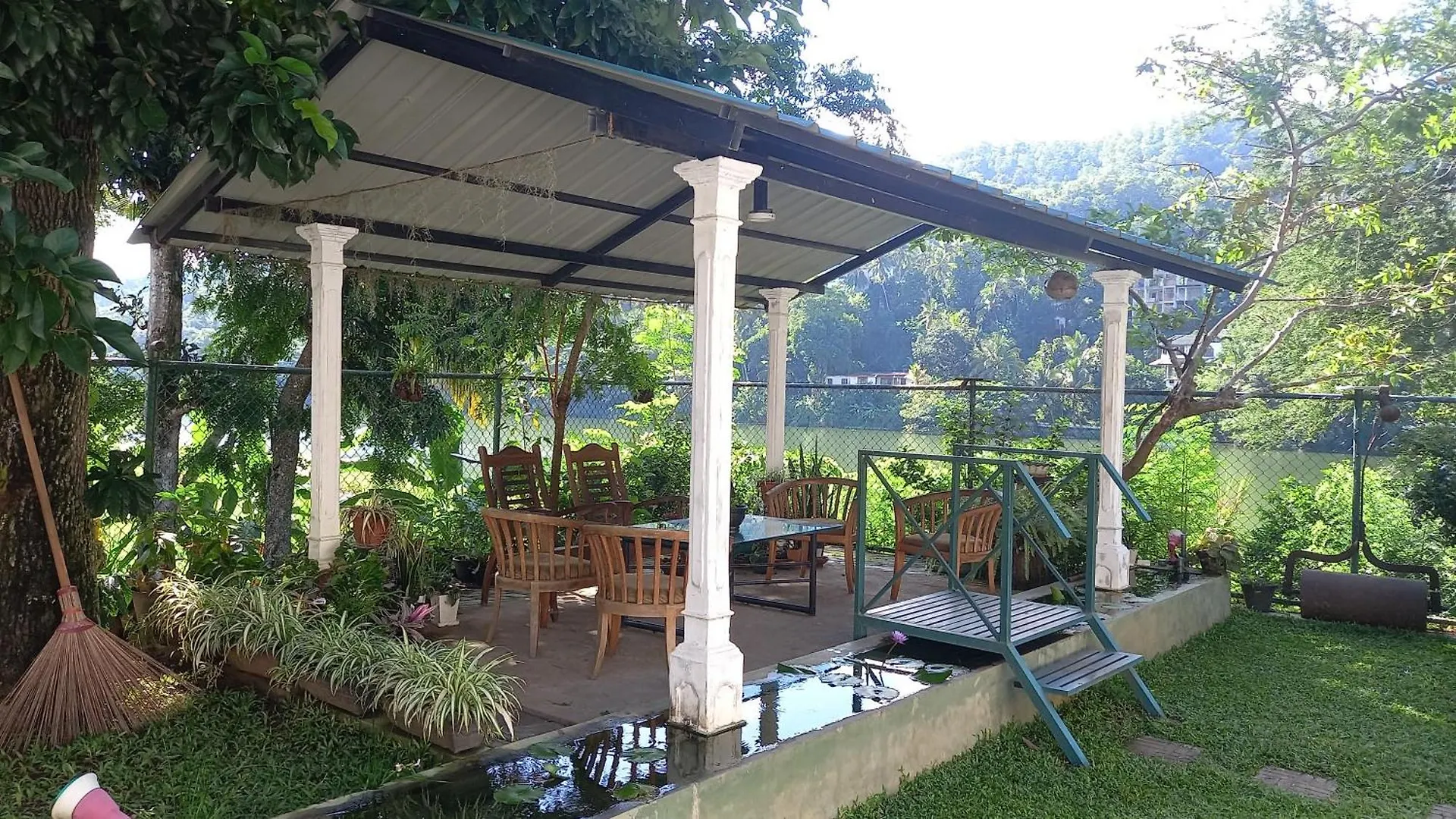 Hotel Mahaweli Shades Kandy Sri Lanka