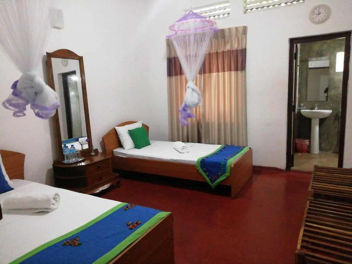 Hotel Mahaweli Shades Kandy Sri Lanka